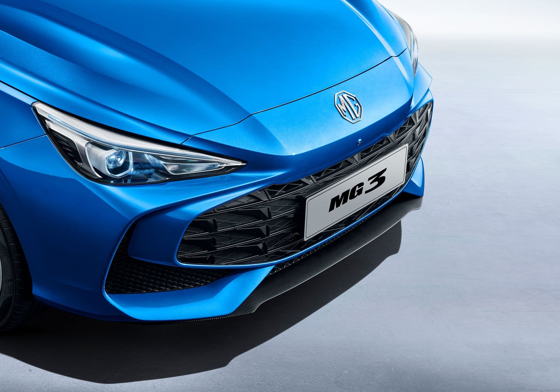 MG3 Hybrid+ — parrilla frontal detalle